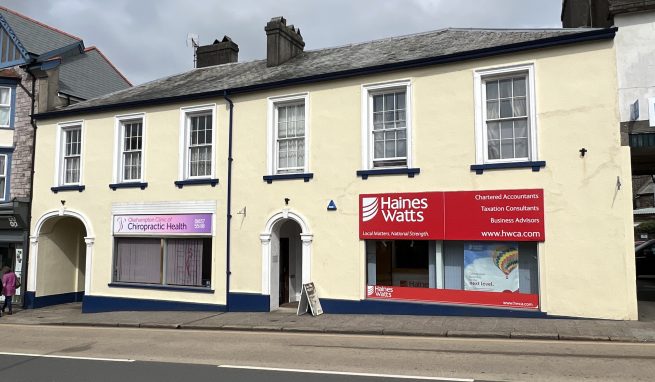 Town Centre Investment Premises comprising 2 Ground Floor Offices, 2 Flats over plus 6 Car Parking spaces in rear courtyard
