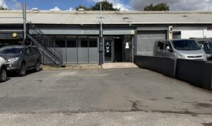 Office / Workshop For Sale with part Mezzanine Floor and parking for 6 cars on the busy Totnes Industrial Estate