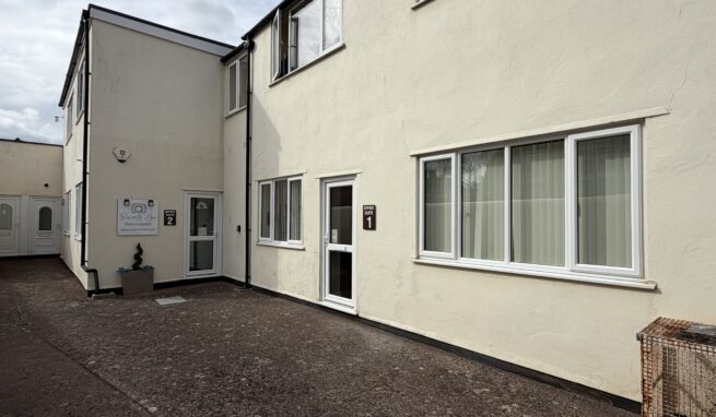 Office suite located on a busy road in the centre of Exmouth